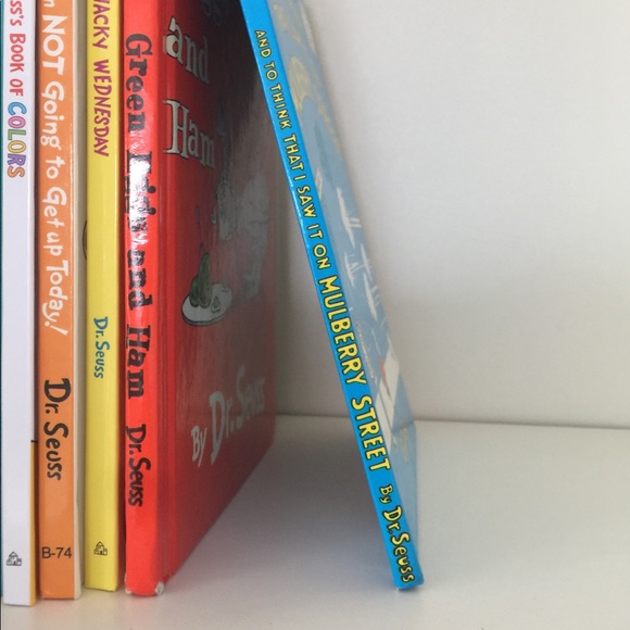 KIDS▪️DR. Seuss Collectible Item , Mulber… - Picture 4 of 8